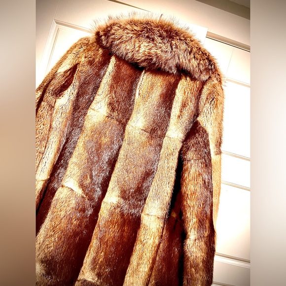 Vintage Fox fur full length coat. EUC, made in Montreal. Fits like a medium - Picture 5 of 8